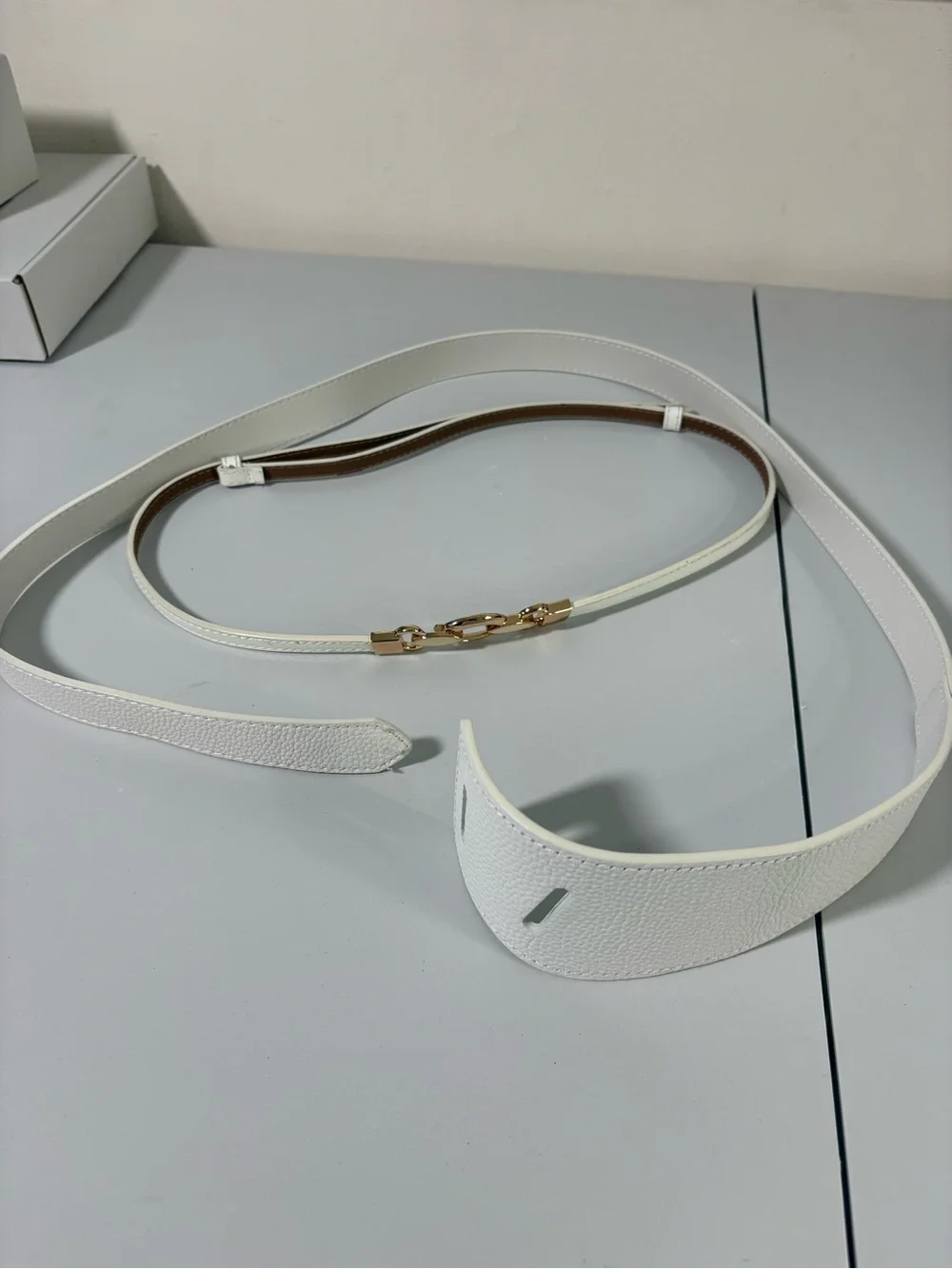 Minimalist White Chain-Accent Women’s Belt & Faux Leather Women’s Belt Set